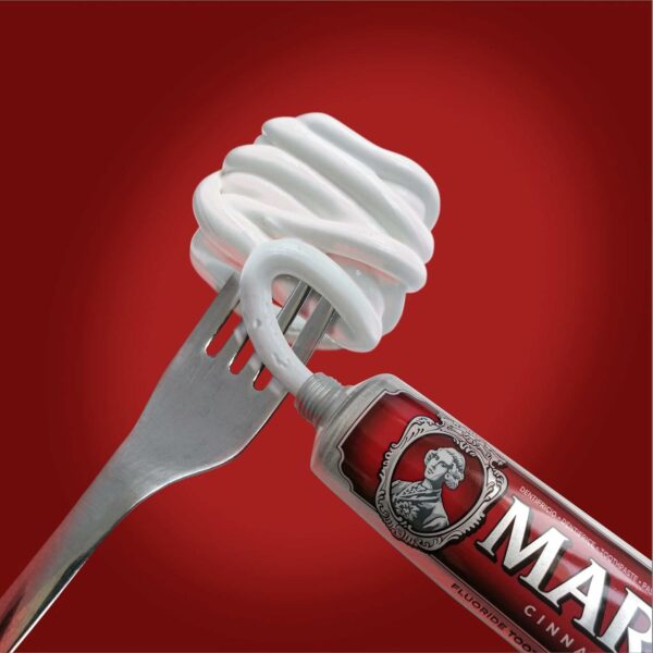 Marvis Dentifrice Menthe-Cannelle, 85ml, Dentifrice aromatisé, Aide à éliminer la plaque dentaire et promouvoir des gencives saines, Fraîcheur durable – Image 3