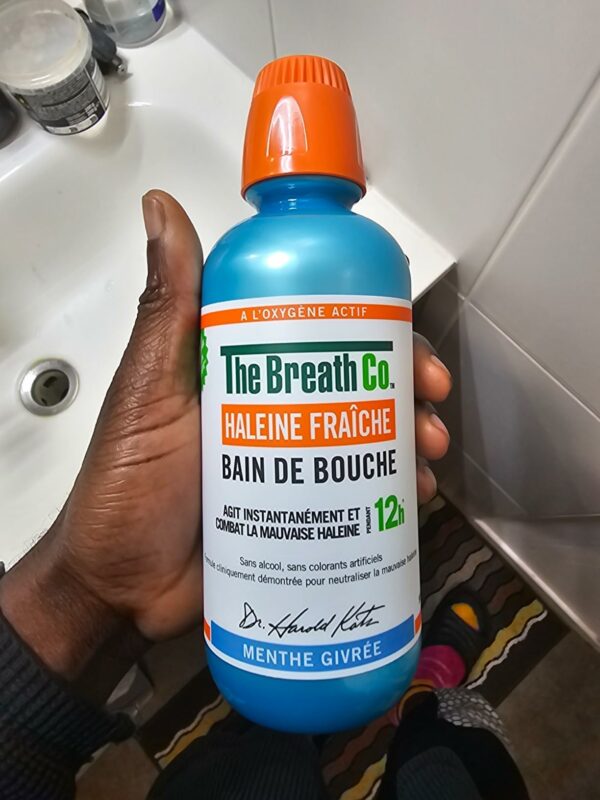 The Breath Co - Bain de Bouche Sans Alcool - Formule développée par un dentiste - Haleine Fraîche pendant 12 heures* - Menthe Douce, 500ml – Image 9