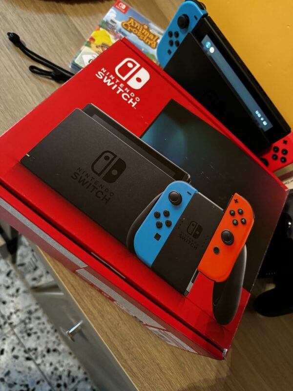 Nintendo Console Switch avec Joy-Con bleu néon et rouge néon – Image 4