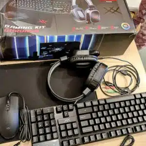 Pack Gaming 4 en 1 - Clavier Gamer rétro éclairage RGB Rainbow