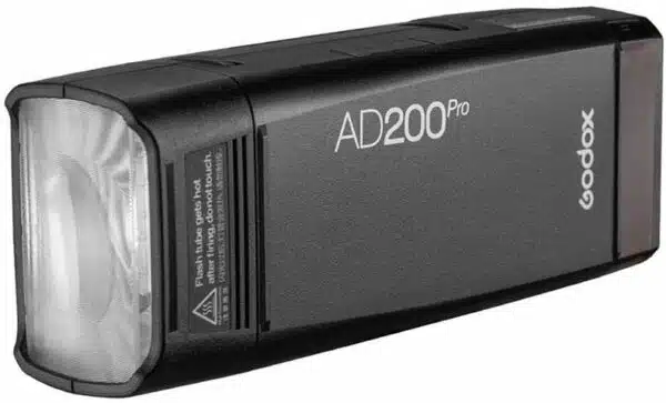 Godox AD200 Pro Flash de Poche, 2.4G TTL Stroboscope Flash HSS 1/8000s Lampe de Poche Extérieur, avec Batterie Lithium, Compatible pour Canon Nikon Sony Fuji Olympus Panasonic Pentax Caméra